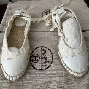 Never before worn Hermes Runway Ballet Shoes Size EU 36 (US 6)